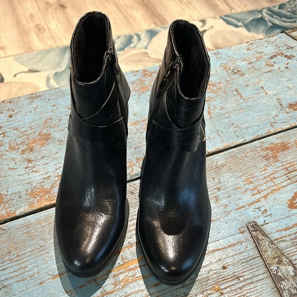 b.o.c born Black richardson double zipper ankle boot 9.5 Leather Buckle Strap - Picture 3 of 8